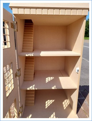 Ash Mews 1/12th scale dollshouse inside